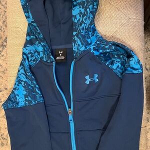 Under Armour- boys- size 5- full zip hoodie